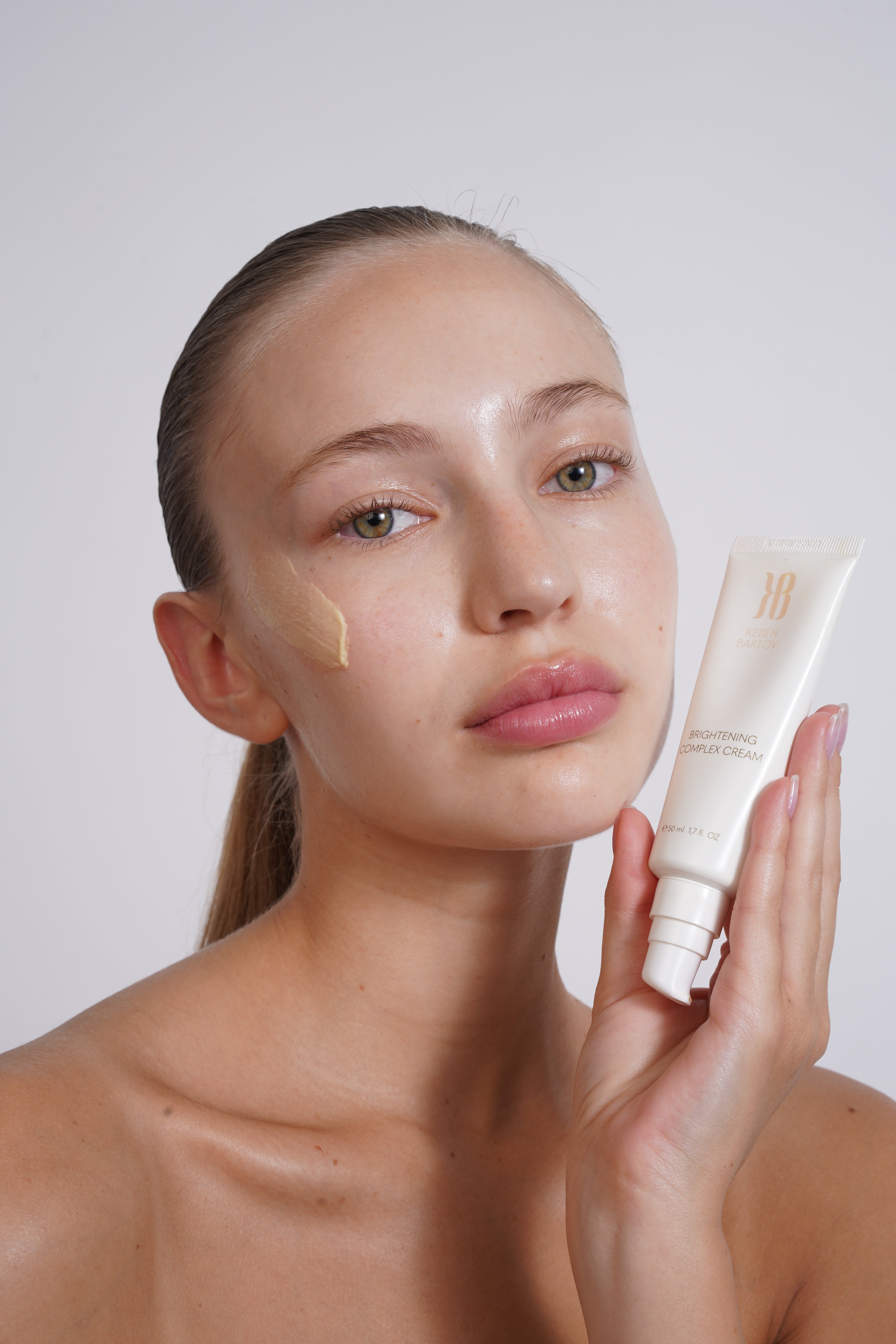 BRIGHTENING COMPLEX CREAM